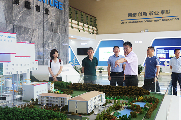 1624257254315129.jpg 建行領(lǐng)導參觀(guān)照片1.jpg